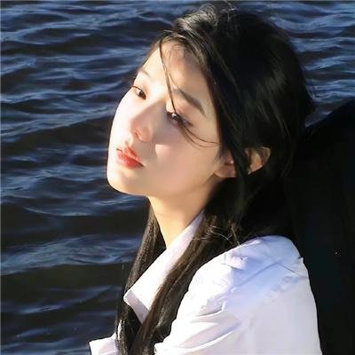 只能爱一个 海报