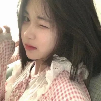 邻家女优 海报